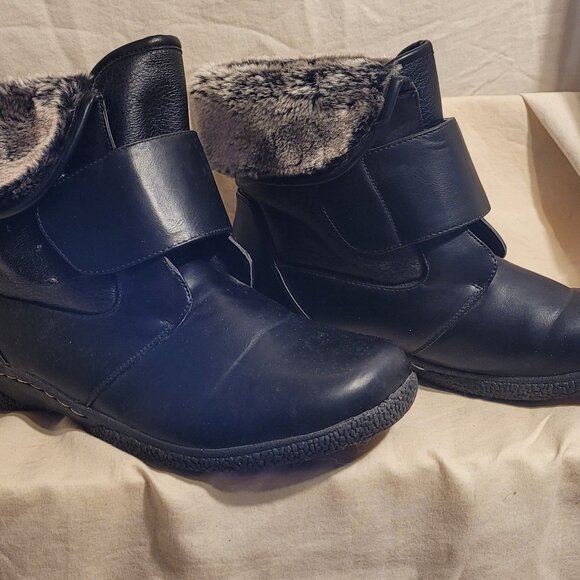 Wanderlust Gill-2 Velcro Women's Size 11 WIDE WIDTH Winter Boot Black Waterproof - Picture 2 of 13